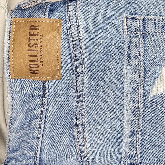 Hollister curvy ultra high-rise mom jean Size - 6R w28R - Picture 3 of 4